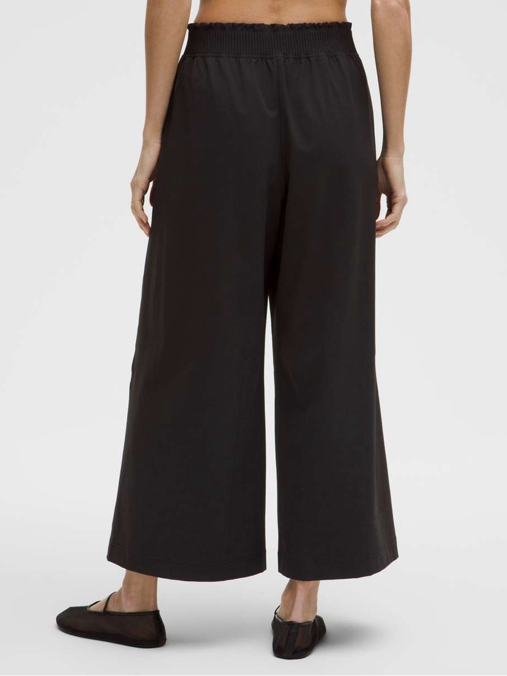 LULULEMON Stretch Woven Ruffle-Waist Wide-Leg Cropped Pant In Black - Picture 3 of 15